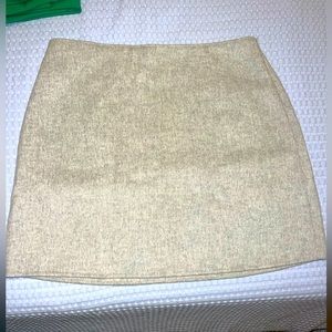 NWOT CLUB MONACO MINI SKIRT